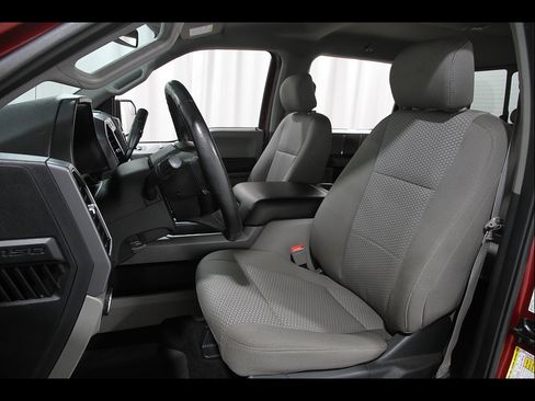 Used 2019 Ford F150 XLT w/ Equipment Group 302A Luxury AWD/4WD image 6