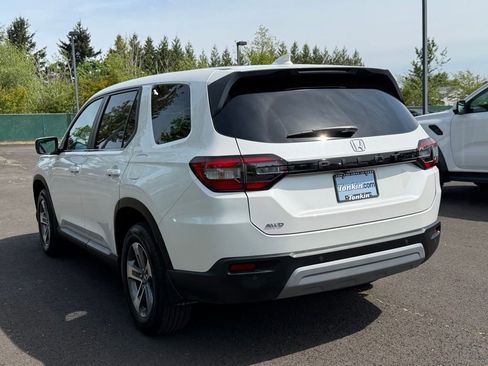 Used 2025 Honda Pilot EX-L image 5