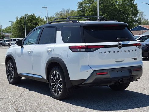 New 2026 Nissan Pathfinder Platinum AWD/4WD image 4