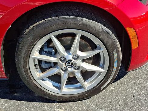 Used 2016 MAZDA MX-5 Miata Sport image 8