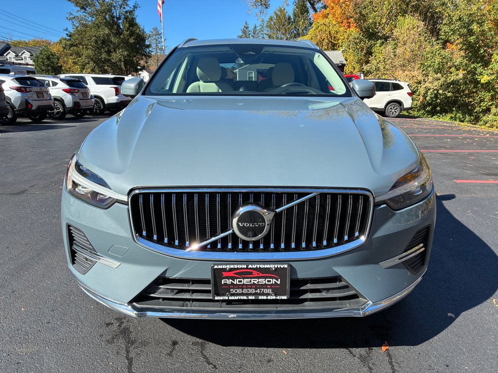 Used 2022 Volvo XC60 B5 Inscription w/ Advanced Package AWD/4WD image 3