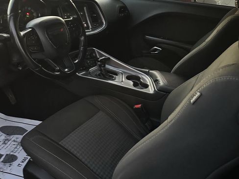 Used 2020 Dodge Challenger SXT w/ Blacktop Package image 11