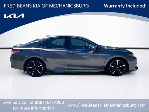 Used 2018 Toyota Camry XSE image 8