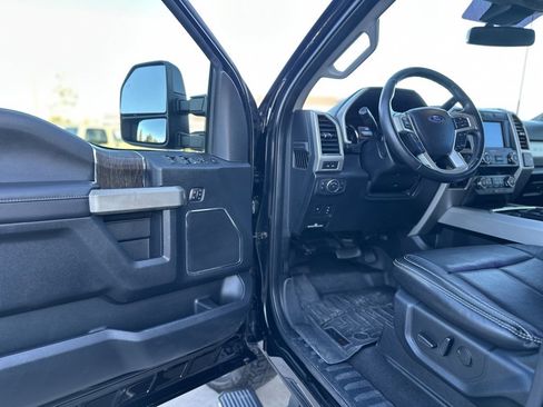 Used 2020 Ford F250 Lariat w/ Lariat Ultimate Package image 13