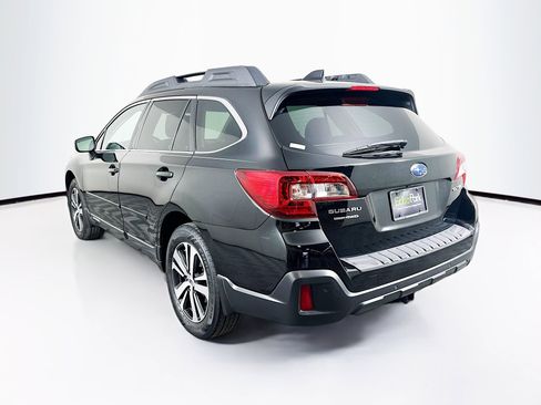 Used 2018 Subaru Outback 2.5i Limited image 5