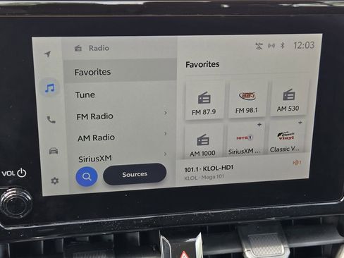 Used 2025 Toyota Corolla LE FWD image 18