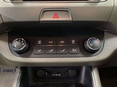 Used 2011 Kia Sportage LX w/ Convenience Pkg image 26