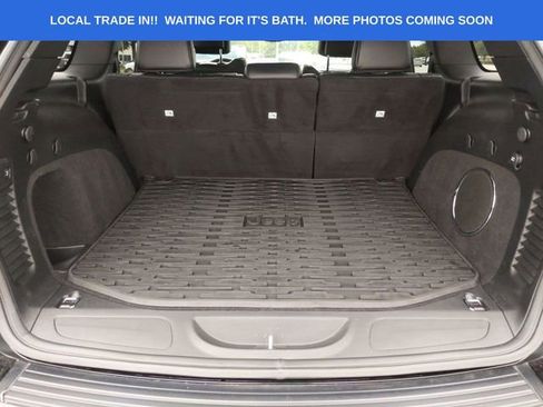 Used 2019 Jeep Grand Cherokee Altitude image 33