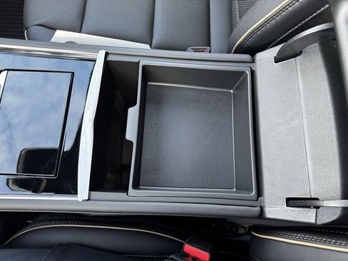 New 2026 Chevrolet Traverse High Country image 19