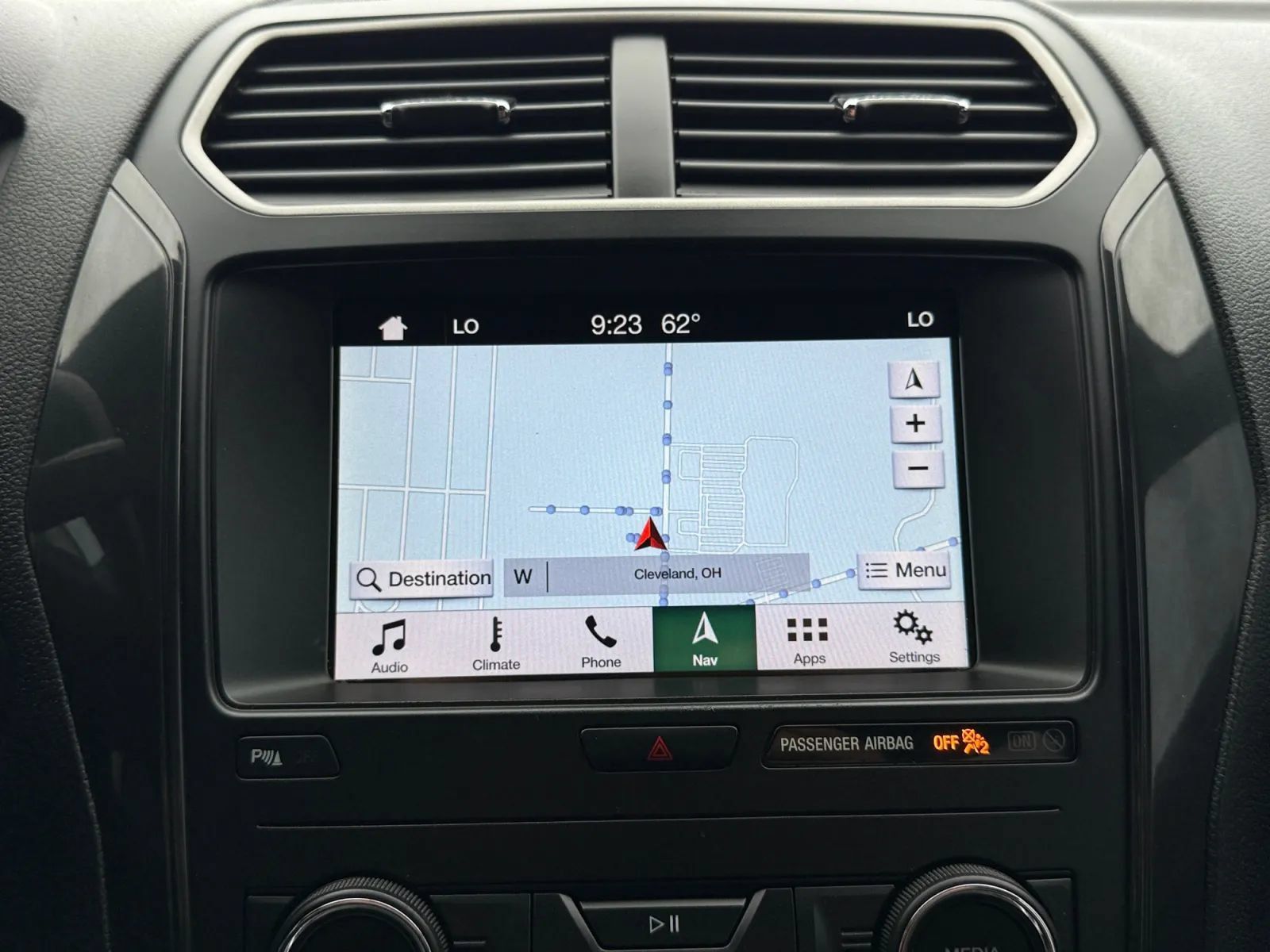 Used 2019 Ford Explorer XLT w/ Equipment Group 202A AWD/4WD image 34