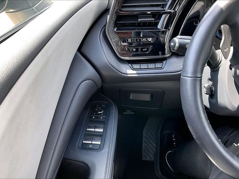 Certified 2026 Lexus TX 350 AWD w/ Technology Package image 36
