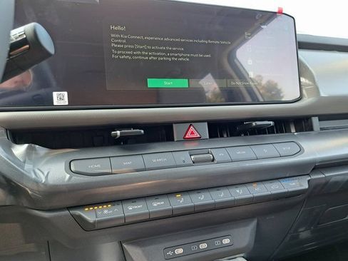 New 2027 Kia Seltos LX FWD image 10