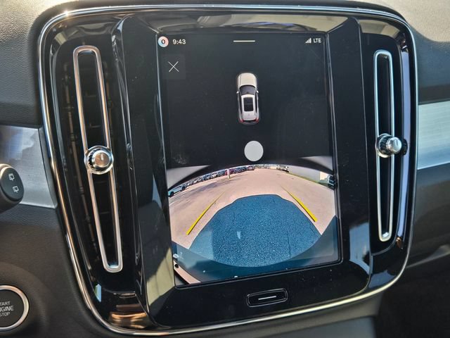 New 2026 Volvo XC40 B5 Core AWD/4WD image 22