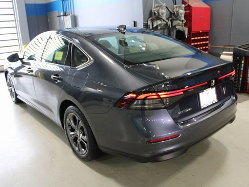 Certified 2023 Honda Accord EX image 41