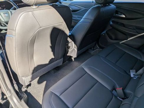 Used 2024 Buick Envista Sport Touring w/ Convenience I Package FWD image 26