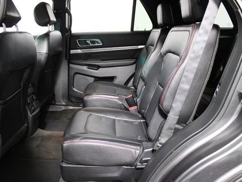 Used 2016 Ford Explorer Sport AWD/4WD image 30