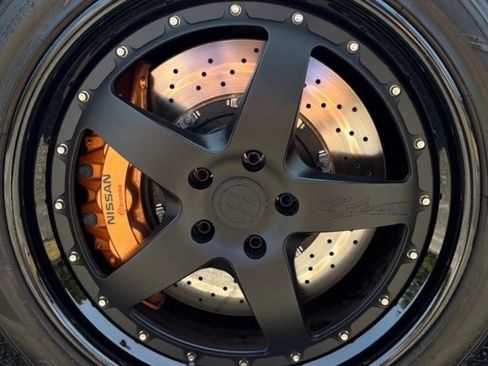 Used 2016 Nissan GT-R Premium AWD/4WD image 24