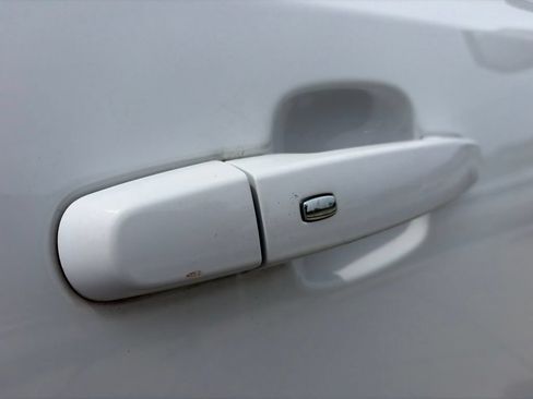 Used 2017 GMC Acadia SLT FWD image 27