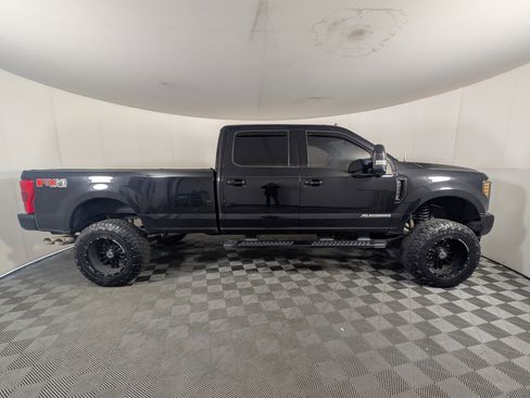 Used 2019 Ford F250 Lariat w/ Lariat Ultimate Package image 9