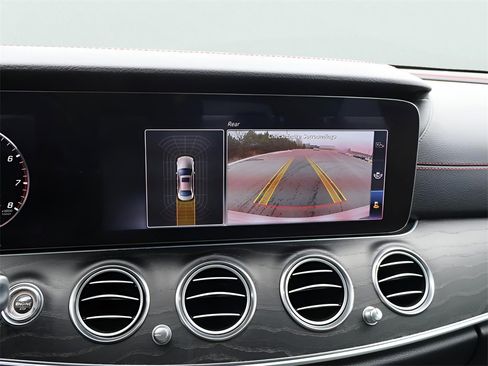 Used 2018 Mercedes-Benz E 43 AMG 4MATIC Sedan w/ Premium 2 Package image 26