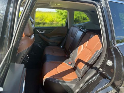 Used 2022 Subaru Forester Touring w/ Popular Package #2 image 12