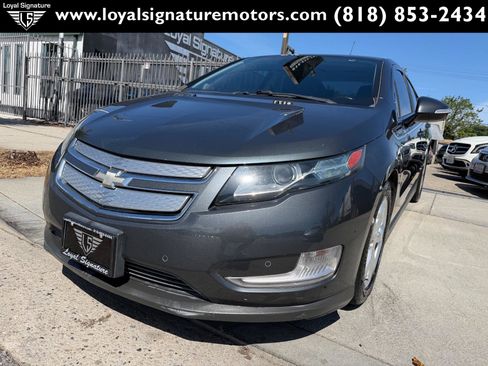 Used 2012 Chevrolet Volt Premium w/ Premium Trim Package image 3