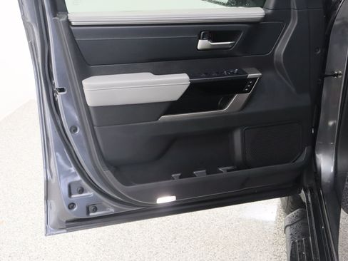 Used 2024 Toyota Tundra Limited AWD/4WD image 13