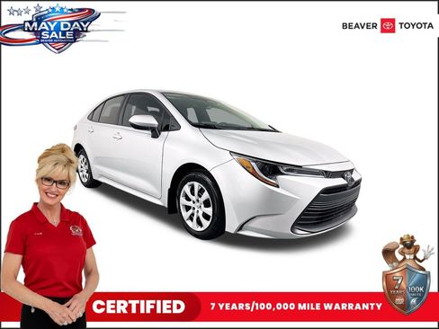 Used 2025 Toyota Corolla LE FWD image 1