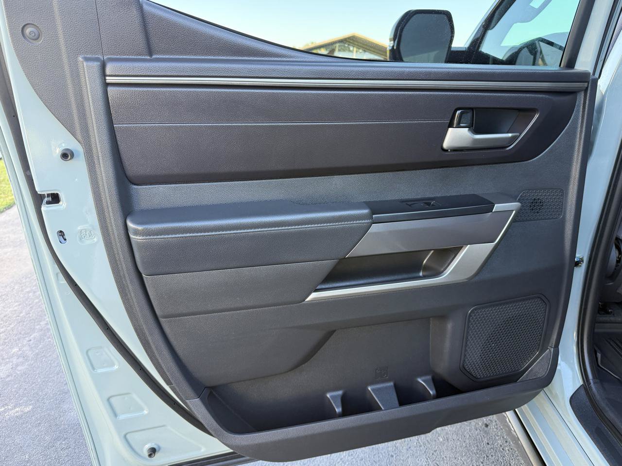 Used 2024 Toyota Tundra SR5 w/ SR5 Convenience Package AWD/4WD image 11