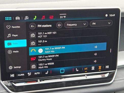 New 2026 Volkswagen Tiguan SE FWD image 12