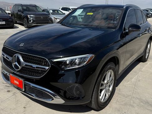 Used 2023 Mercedes-Benz GLC 300 image 3