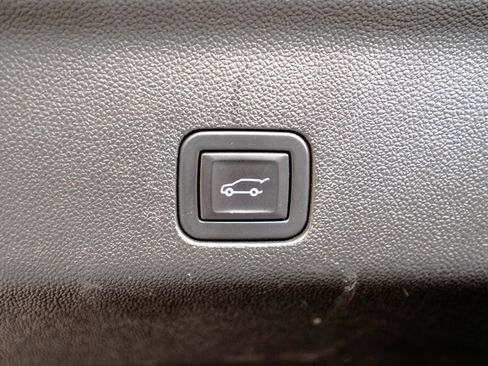 Used 2023 GMC Yukon Denali AWD/4WD image 52