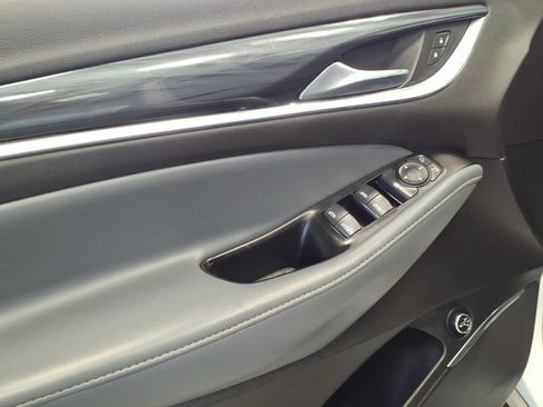 Used 2020 Buick Enclave Preferred FWD image 8