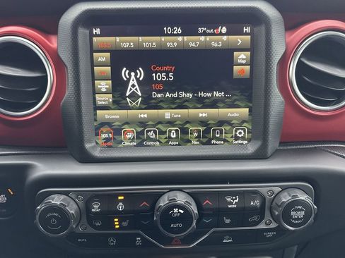 Used 2021 Jeep Wrangler Rubicon image 12