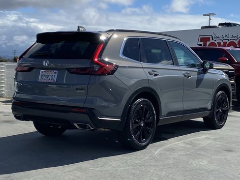 Used 2025 Honda CR-V Sport Touring image 3