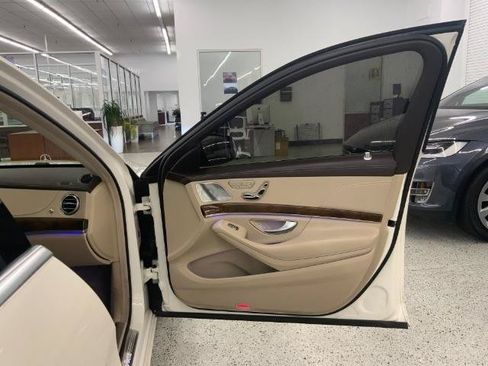 Used 2016 Mercedes-Benz S 550 4MATIC Sedan image 24