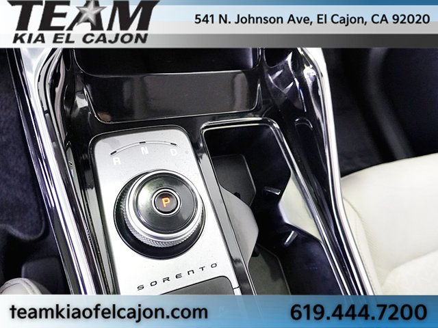 Certified 2023 Kia Sorento SX Prestige AWD/4WD image 35