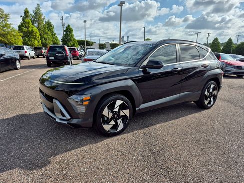 Used 2024 Hyundai Kona Limited FWD image 1
