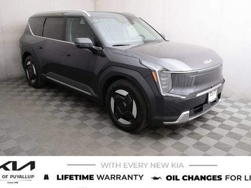 New 2026 Kia EV9 Wind AWD/4WD image 3