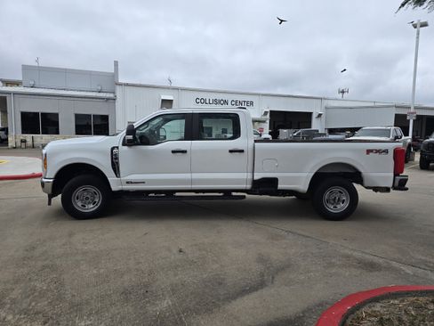 Used 2023 Ford F250 XL w/ FX4 Off-Road Package image 5