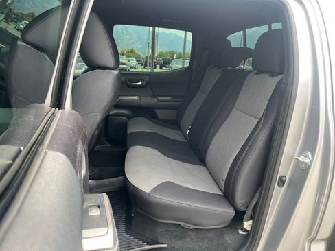 Used 2021 Toyota Tacoma TRD Sport w/ Technology Package AWD/4WD image 23