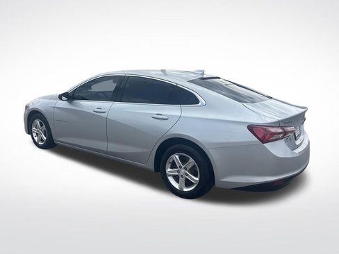 Used 2022 Chevrolet Malibu LT FWD image 3