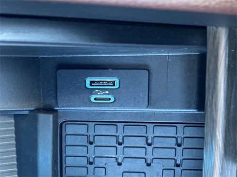 Certified 2024 Ford Expedition Limited image 69