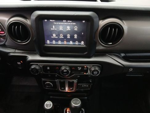 Used 2021 Jeep Wrangler Willys image 8