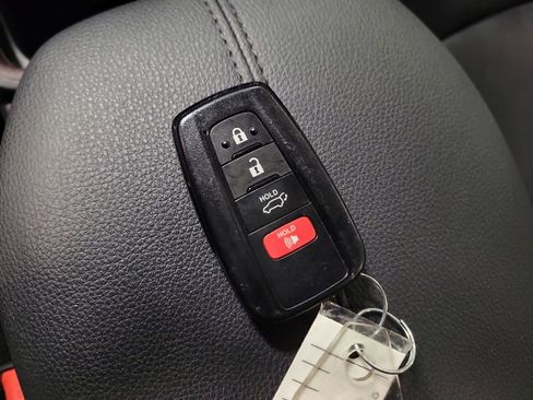 Used 2021 Toyota RAV4 Limited w/ Limited Grade Weather Package AWD/4WD image 16