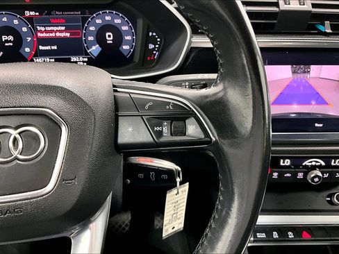 Used 2020 Audi Q3 2.0T Premium image 25