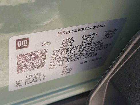 Used 2025 Chevrolet Trax ACTIV w/ Driver Confidence Package image 21