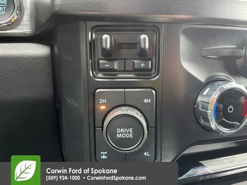 Certified 2024 Ford F250 Lariat w/ Chrome Package image 33