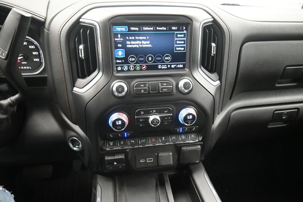 Used 2023 GMC Sierra 2500 AT4 w/ AT4 Premium Plus Package AWD/4WD image 9