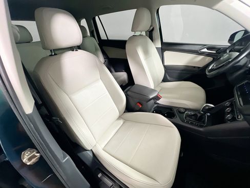 Used 2019 Volkswagen Tiguan SE AWD/4WD image 31
